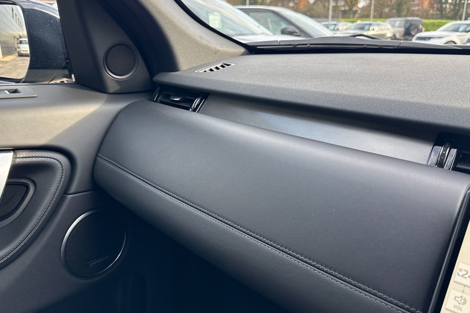 Used Land Rover Discovery Sport 2024 for sale - 77262526: Photo 48