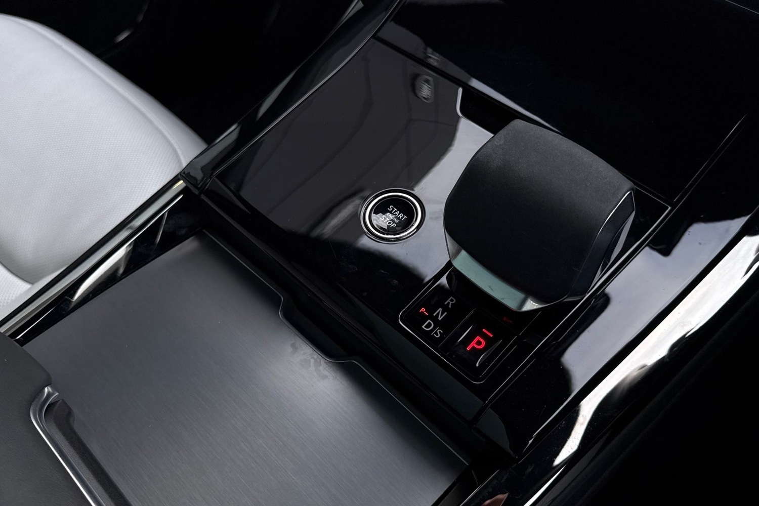 Used Land Rover Range Rover Sport 2024 for sale - 77052200: Photo 14