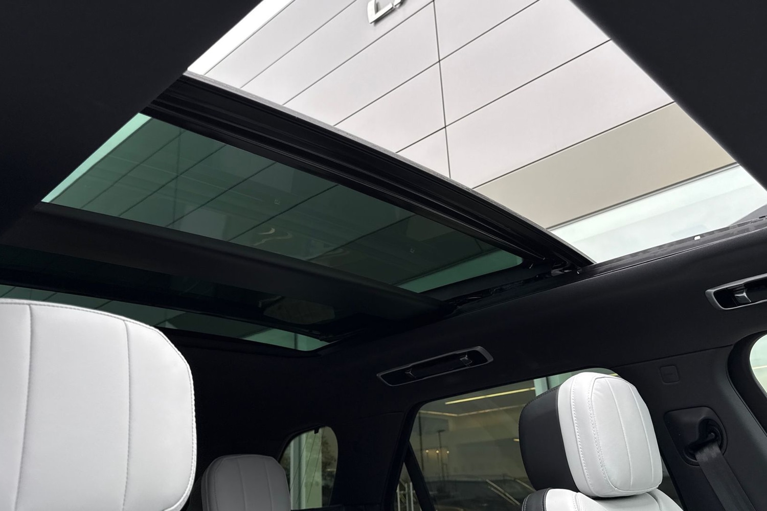 Used Land Rover Range Rover Sport 2024 for sale - 76311008: Photo 42
