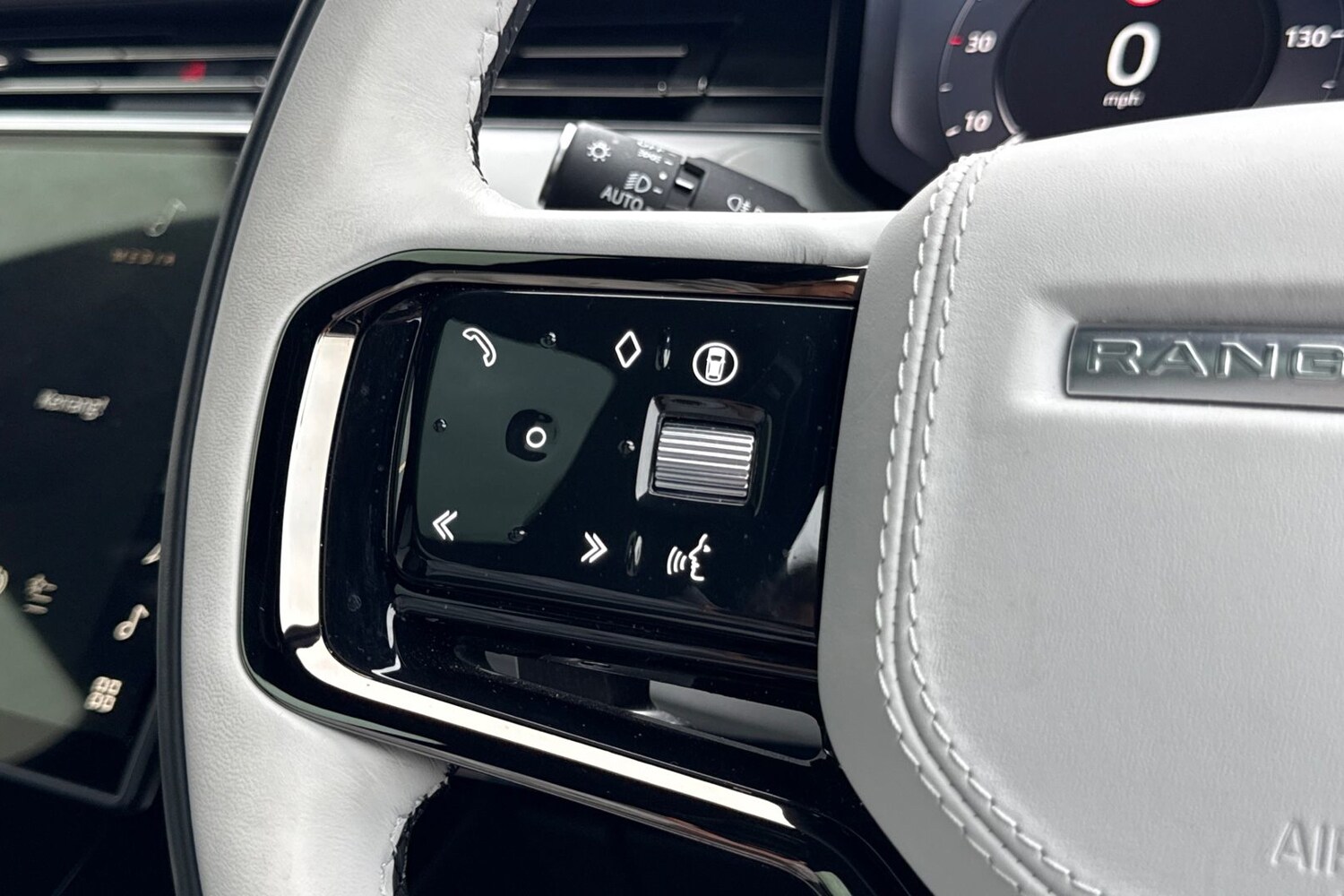 Used Land Rover Range Rover Sport 2024 for sale - 76311008: Photo 44
