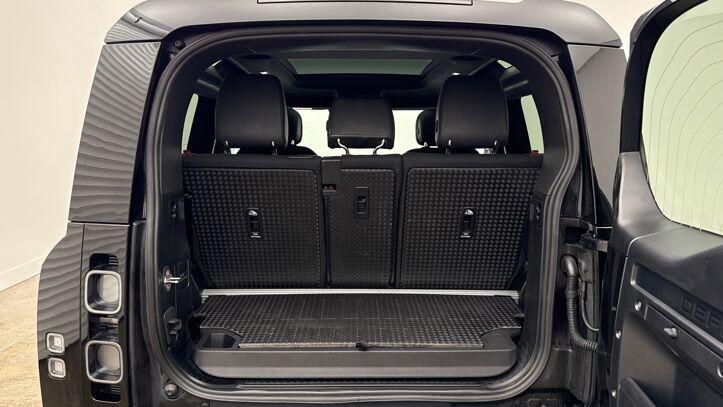 Used Land Rover Defender 90 2024 for sale - 77287157: Photo 10