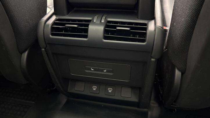 Used Land Rover Defender 90 2024 for sale - 77287157: Photo 17