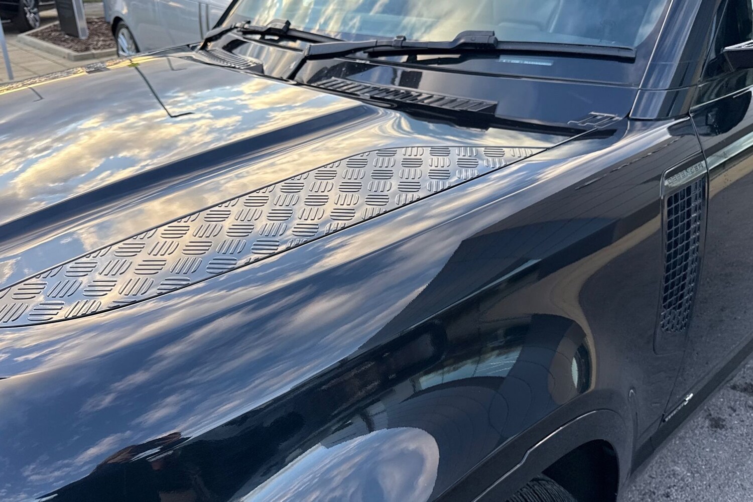 Used Land Rover Defender 90 2024 for sale - 77287157: Photo 21