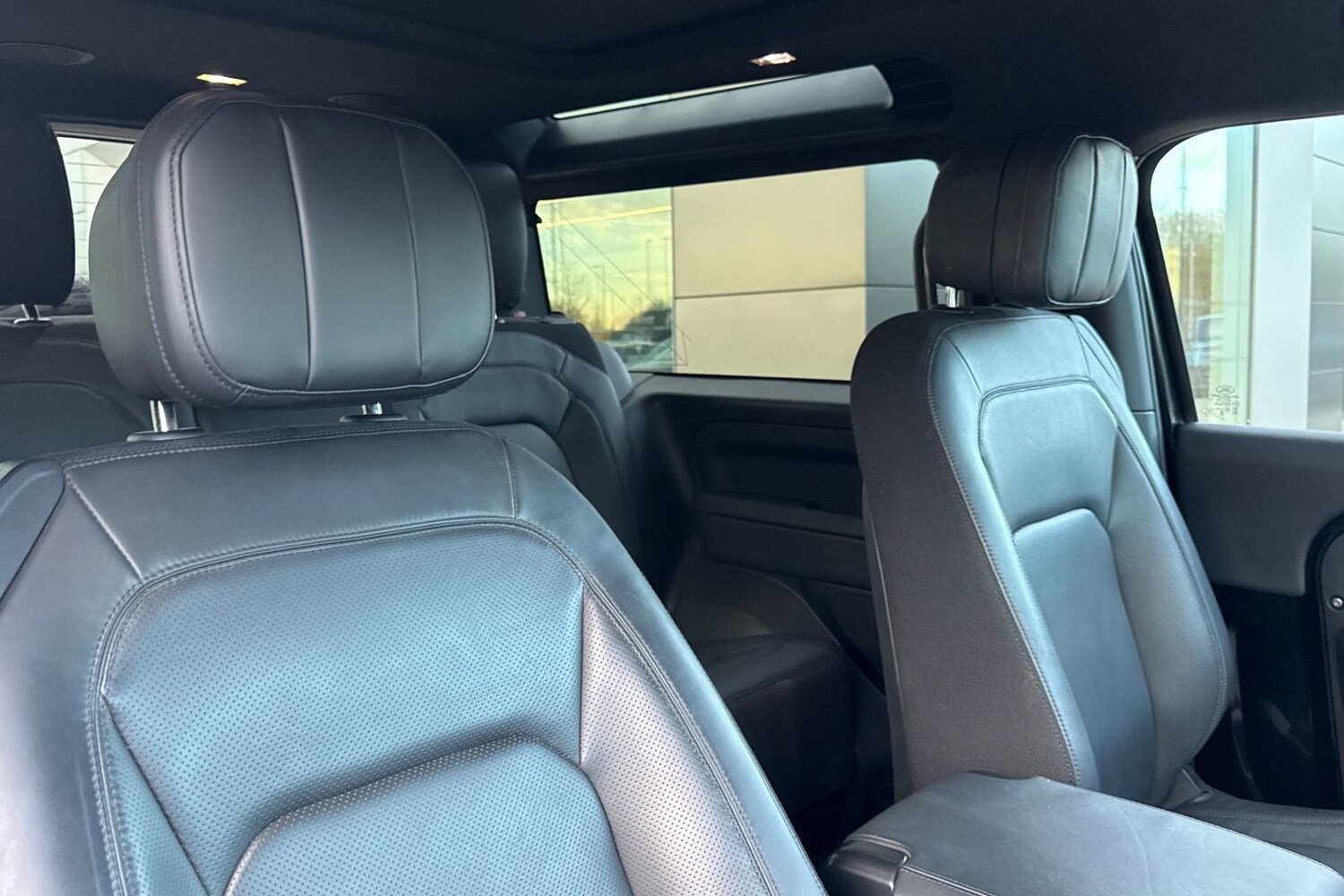 Used Land Rover Defender 90 2024 for sale - 77287157: Photo 22