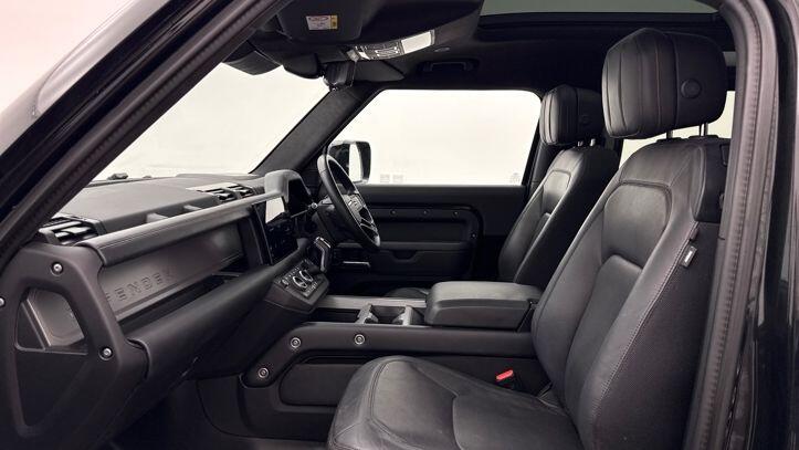 Used Land Rover Defender 90 2024 for sale - 77287157: Photo 3