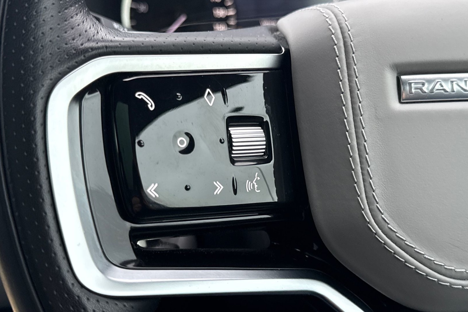 Used Land Rover Range Rover Evoque 2023 for sale - 77194825: Photo 43