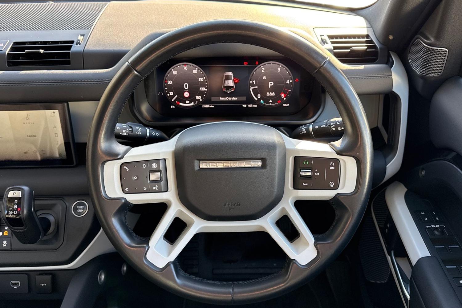 Used Land Rover Defender 110 2023 for sale - 76783010: Photo 16