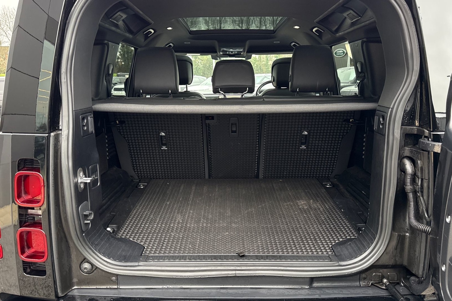 Used Land Rover Defender 110 2023 for sale - 77334243: Photo 10