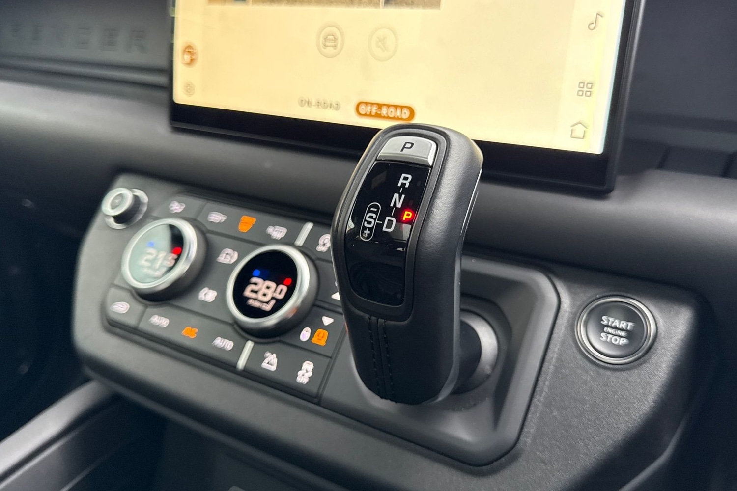 Used Land Rover Defender 110 2023 for sale - 77334243: Photo 13