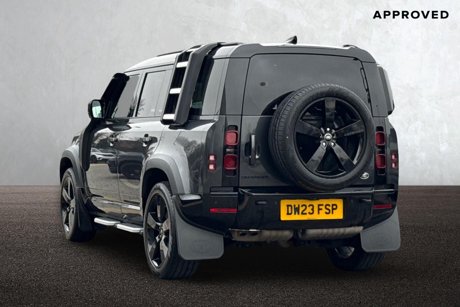 Used Land Rover Defender 110 2023 for sale - 77334243: Photo 2