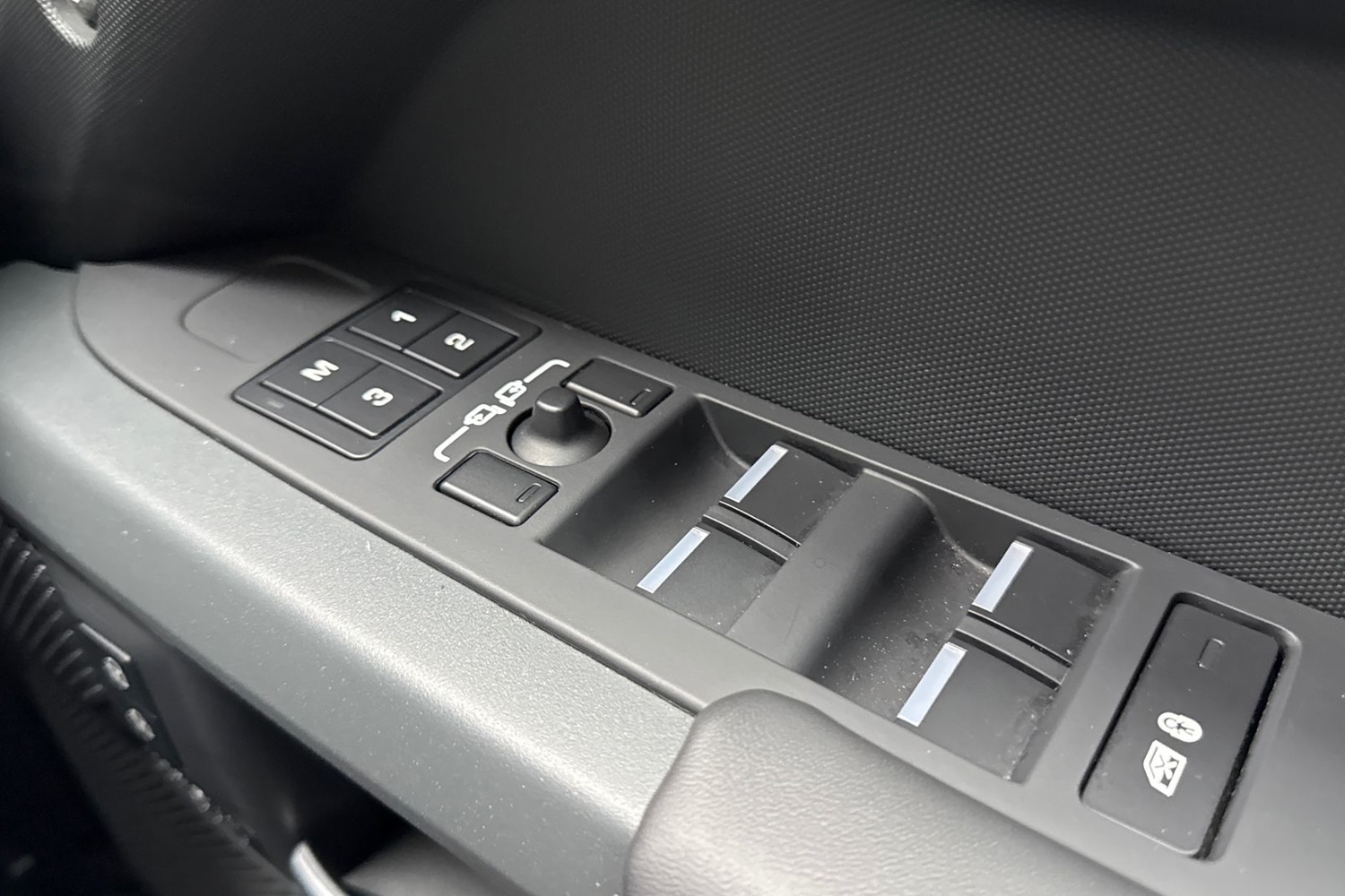 Used Land Rover Defender 110 2023 for sale - 77334243: Photo 25