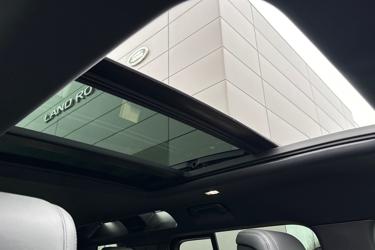 Used Land Rover Defender 110 2023 for sale - 77334243: Photo 30