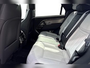Used Land Rover Range Rover Sport 2024 for sale - 75932744: Photo