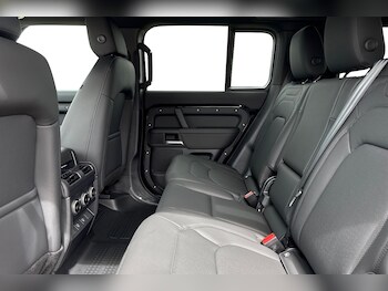 Used Land Rover Defender 110 2025 for sale - 75524963: Photo