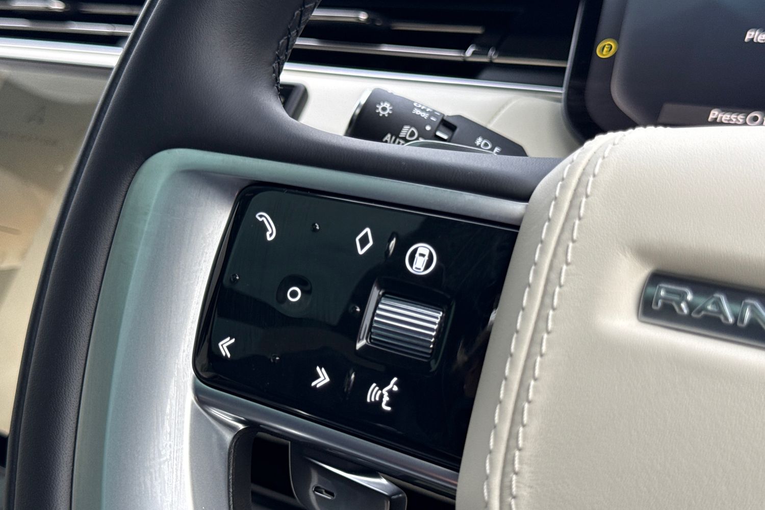 Used Land Rover Range Rover 2025 for sale - 76416608: Photo 17