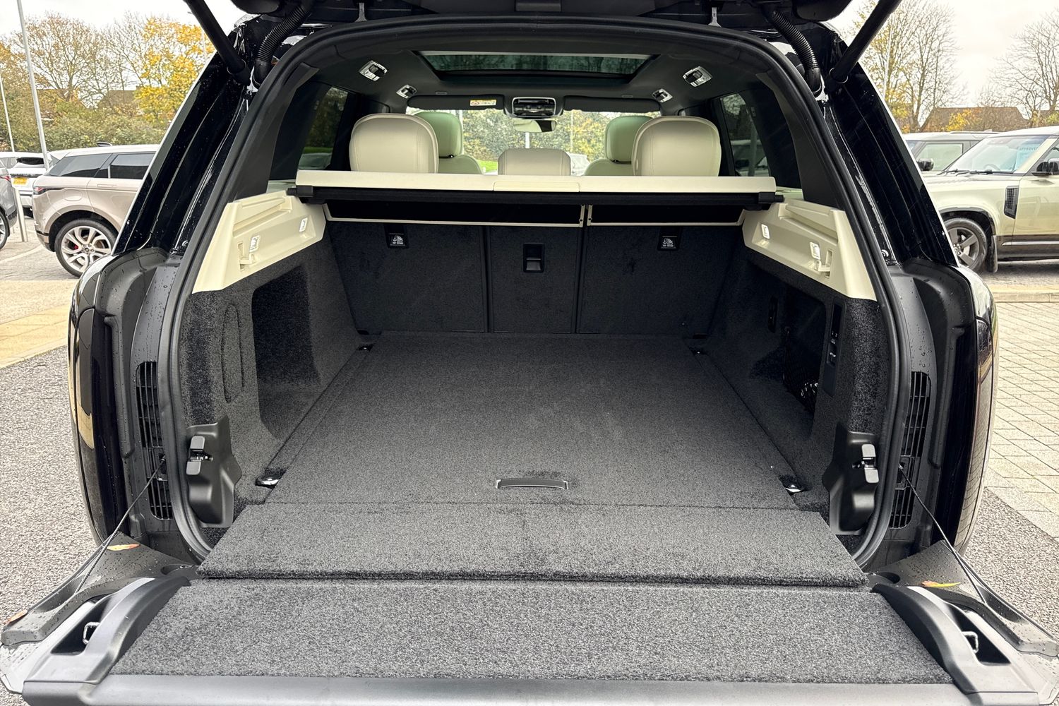 Used Land Rover Range Rover 2025 for sale - 76416608: Photo 24