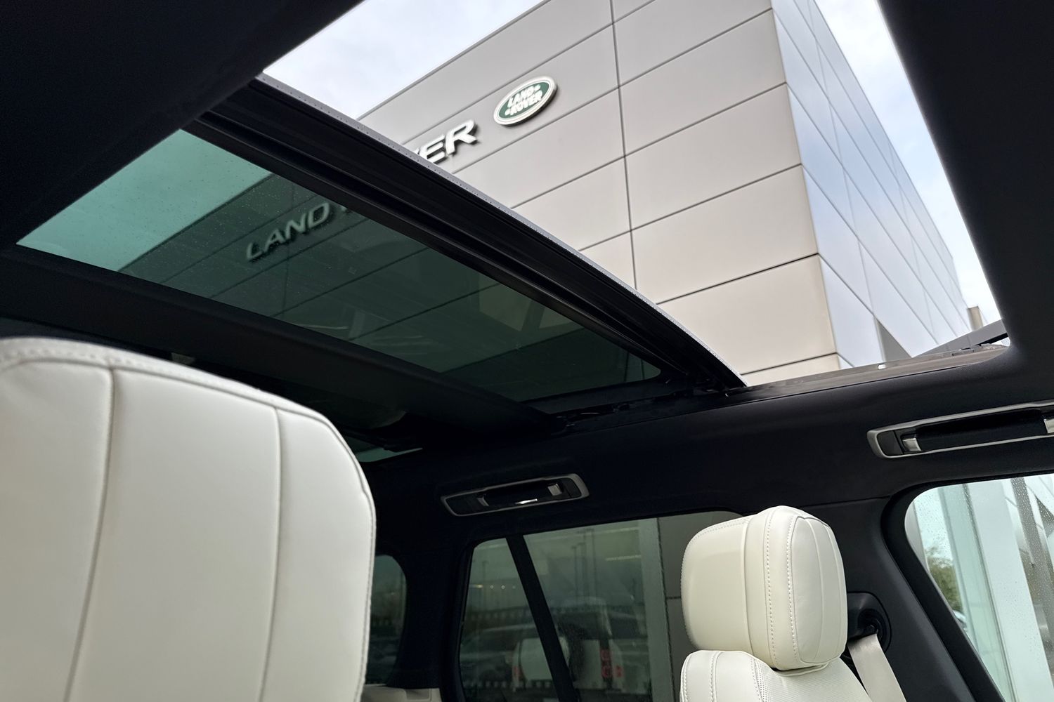 Used Land Rover Range Rover 2025 for sale - 76416608: Photo 30