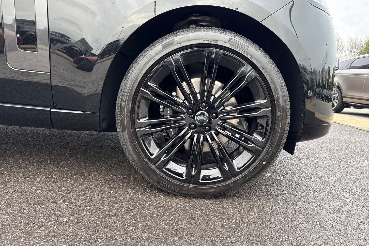 Used Land Rover Range Rover 2025 for sale - 76416608: Photo 8