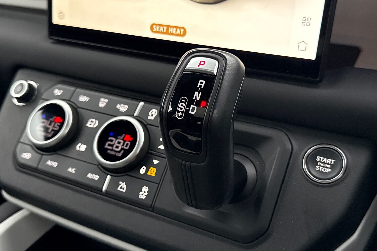 Used Land Rover Defender 2025 for sale - 77477167: Photo 13