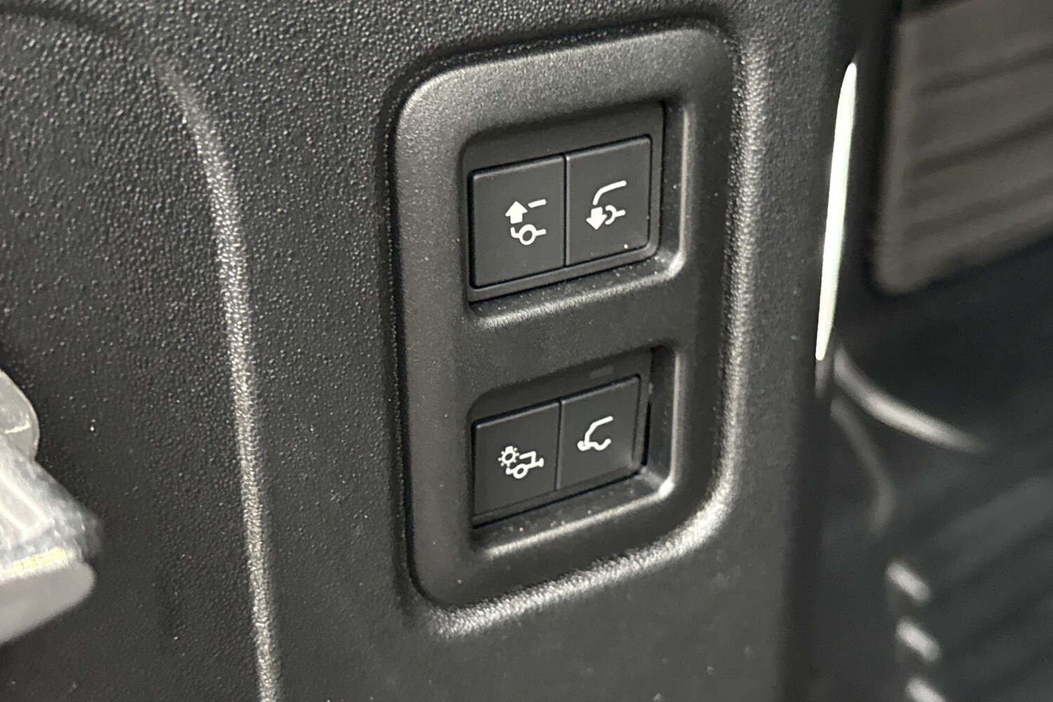 Used Land Rover Defender 2025 for sale - 77477167: Photo 27