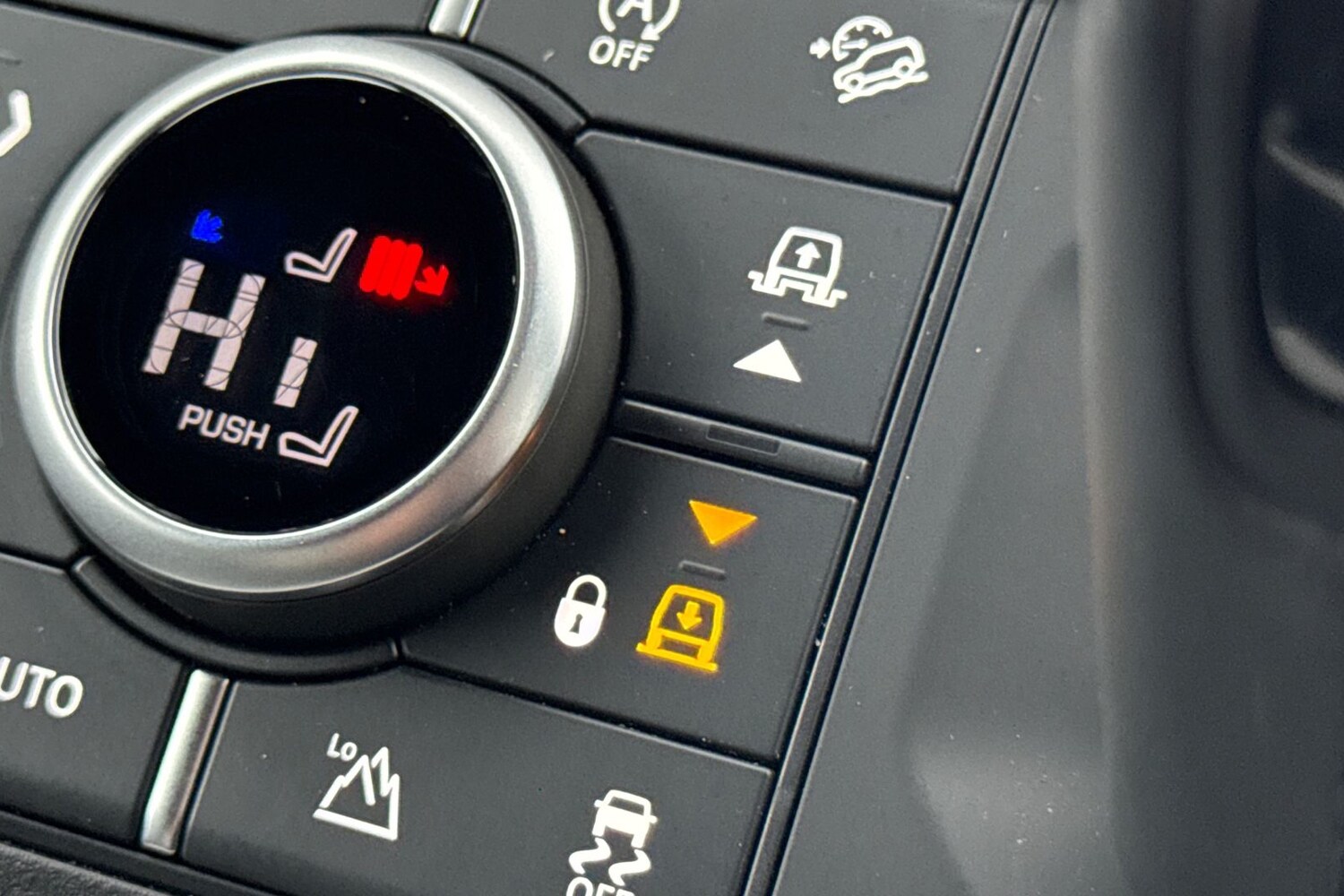 Used Land Rover Defender 2025 for sale - 77477167: Photo 41