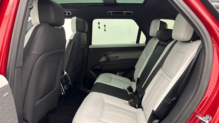 Used Land Rover Range Rover Sport 2024 for sale - 77620521: Photo 4