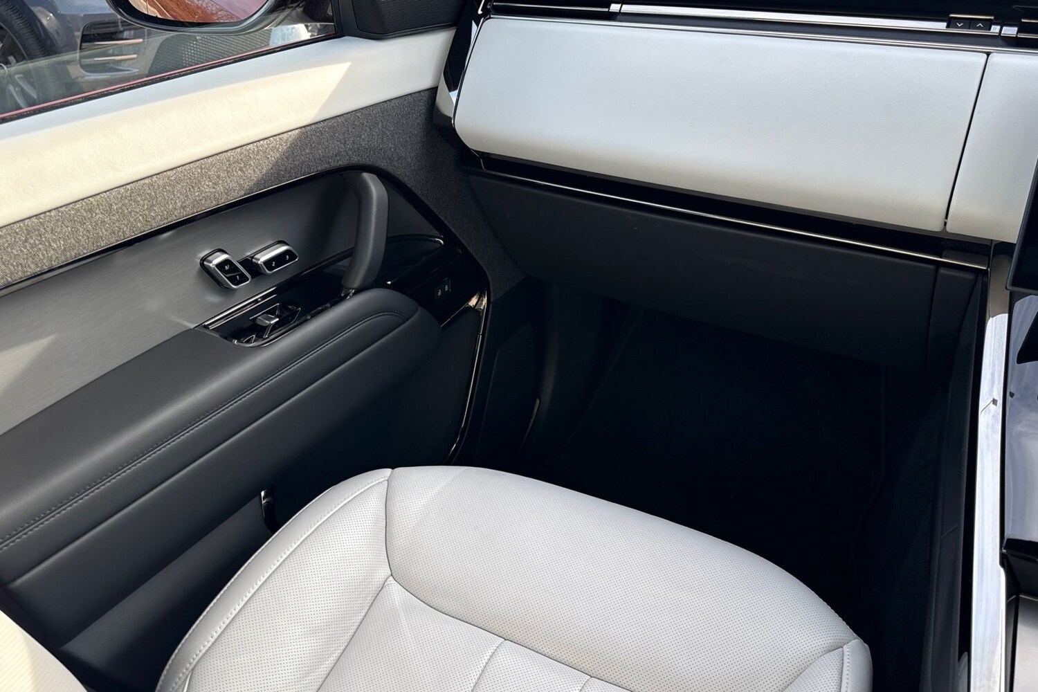 Used Land Rover Range Rover Sport 2024 for sale - 77620521: Photo 42