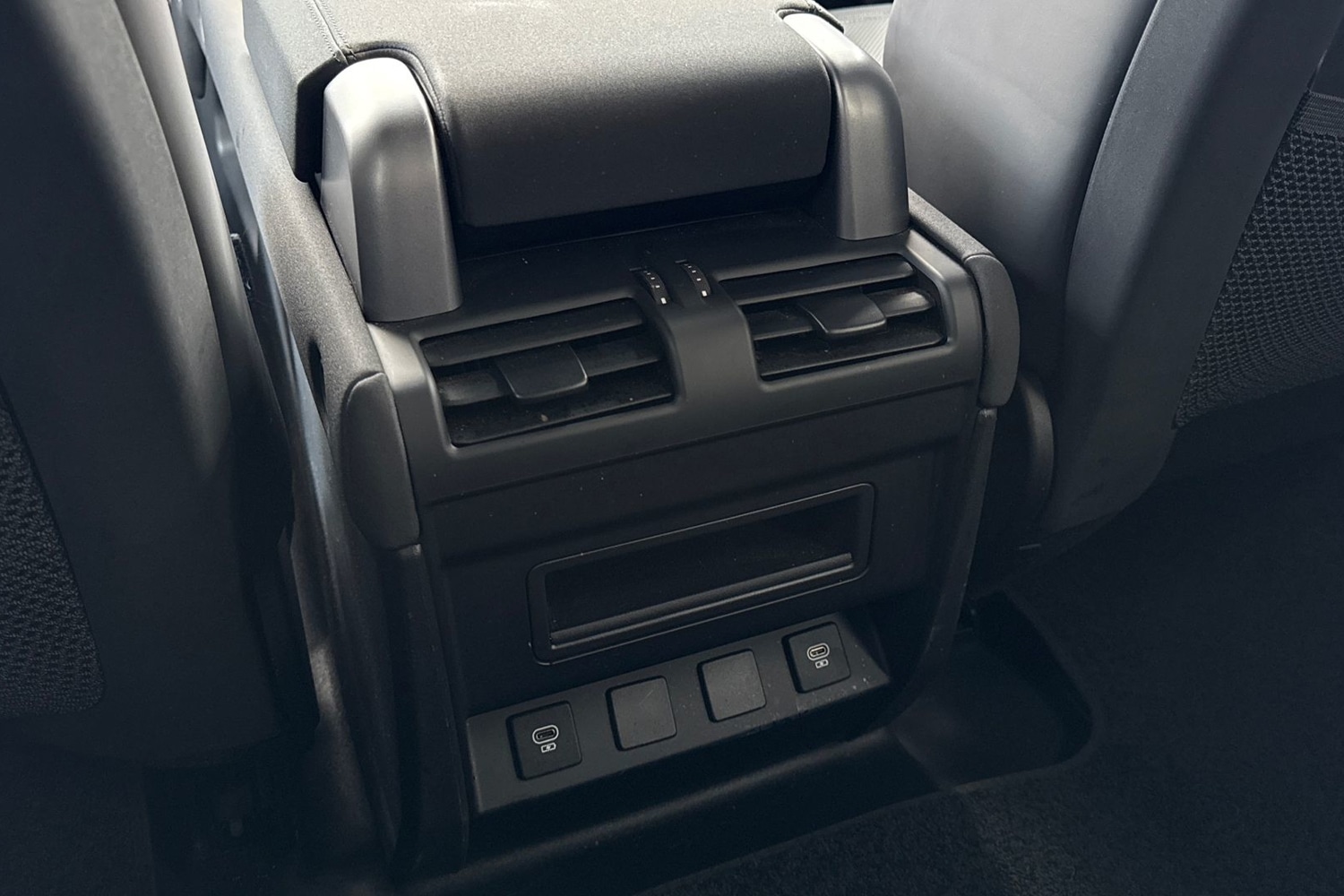 Used Land Rover Defender 90 2022 for sale - 77194814: Photo 18