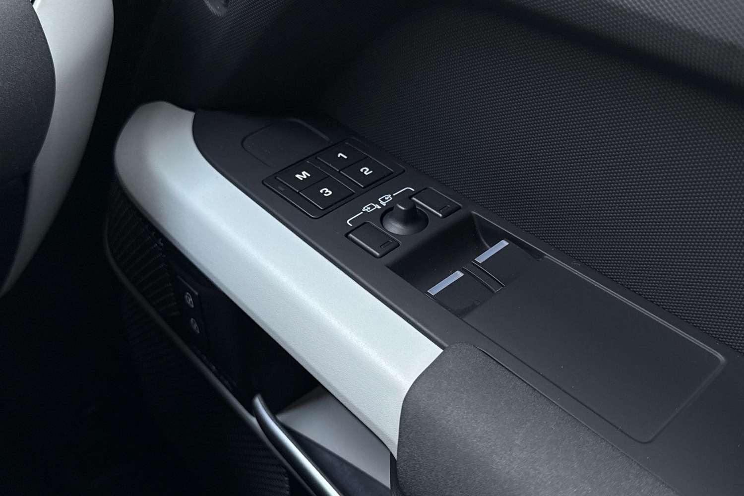 Used Land Rover Defender 90 2022 for sale - 77194814: Photo 25