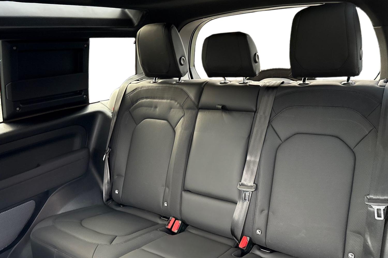 Used Land Rover Defender 90 2022 for sale - 77194814: Photo 4