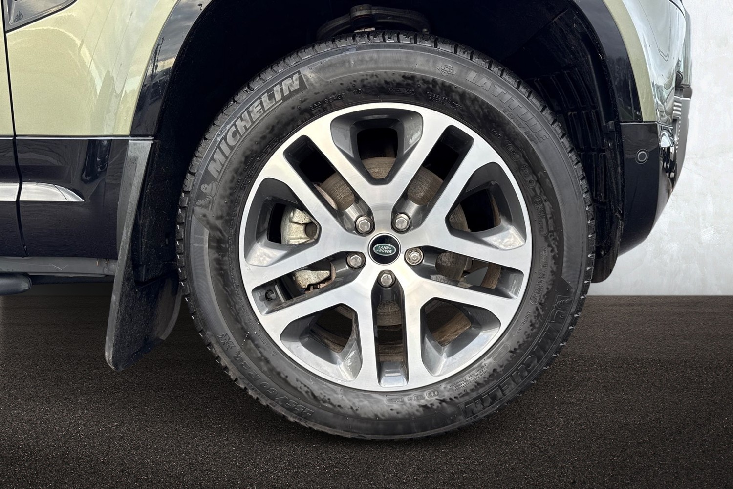 Used Land Rover Defender 90 2022 for sale - 77194814: Photo 8