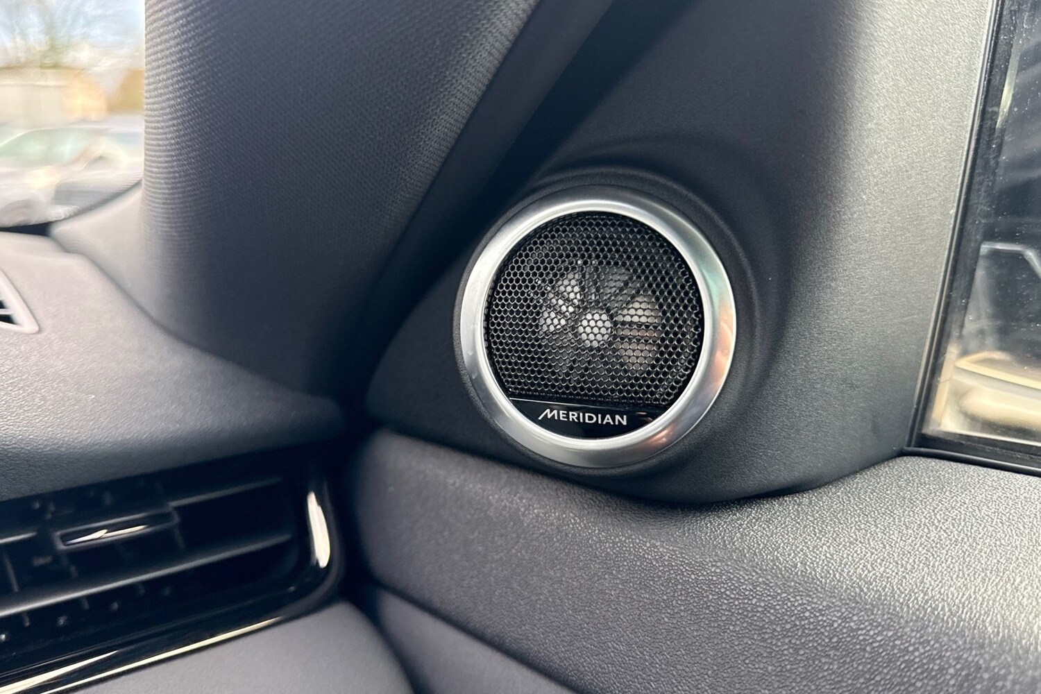 Used Land Rover Range Rover Evoque 2025 for sale - 77842961: Photo 24