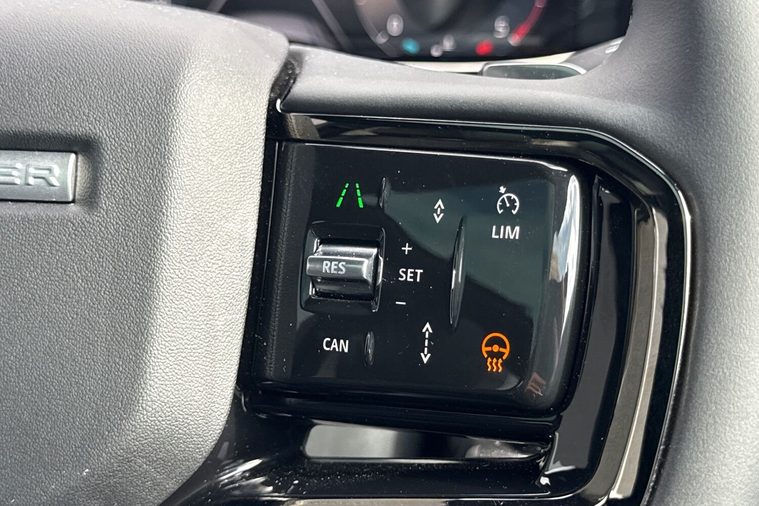 Used Land Rover Range Rover Evoque 2025 for sale - 77842961: Photo 31