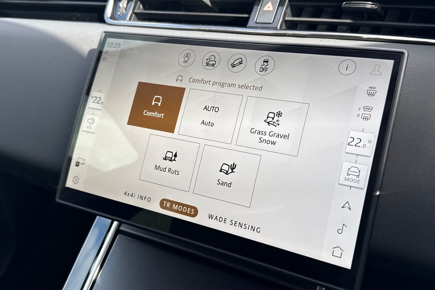 Used Land Rover Range Rover Evoque 2025 for sale - 77842961: Photo 37