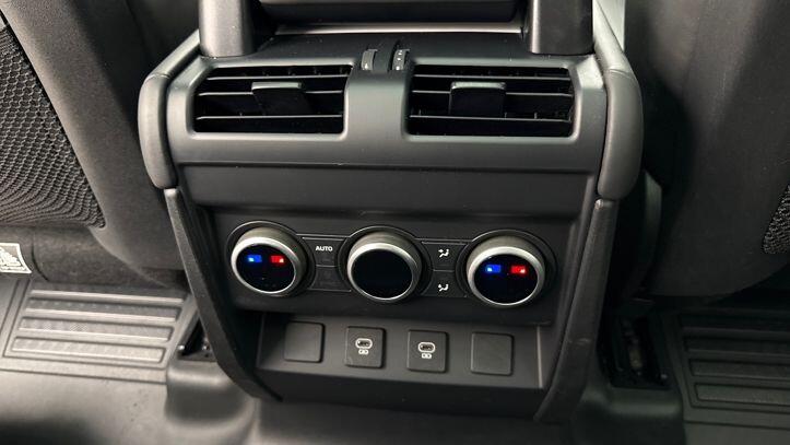 Used Land Rover Defender 2025 for sale - 77620524: Photo 17