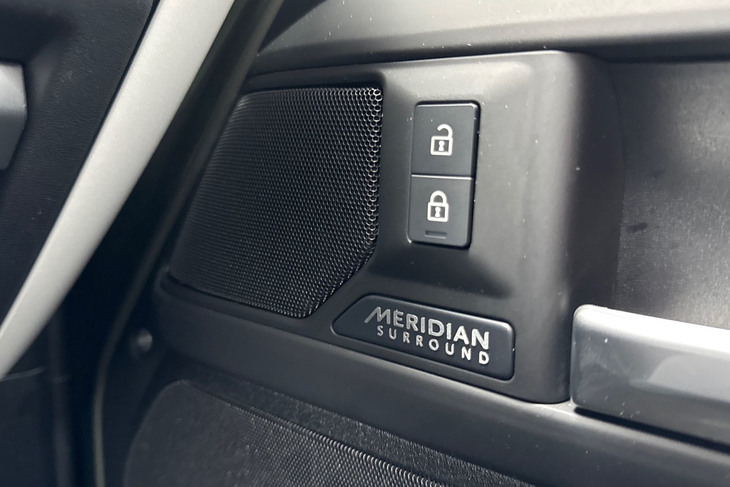 Used Land Rover Defender 110 2025 for sale - 77620524: Photo 25