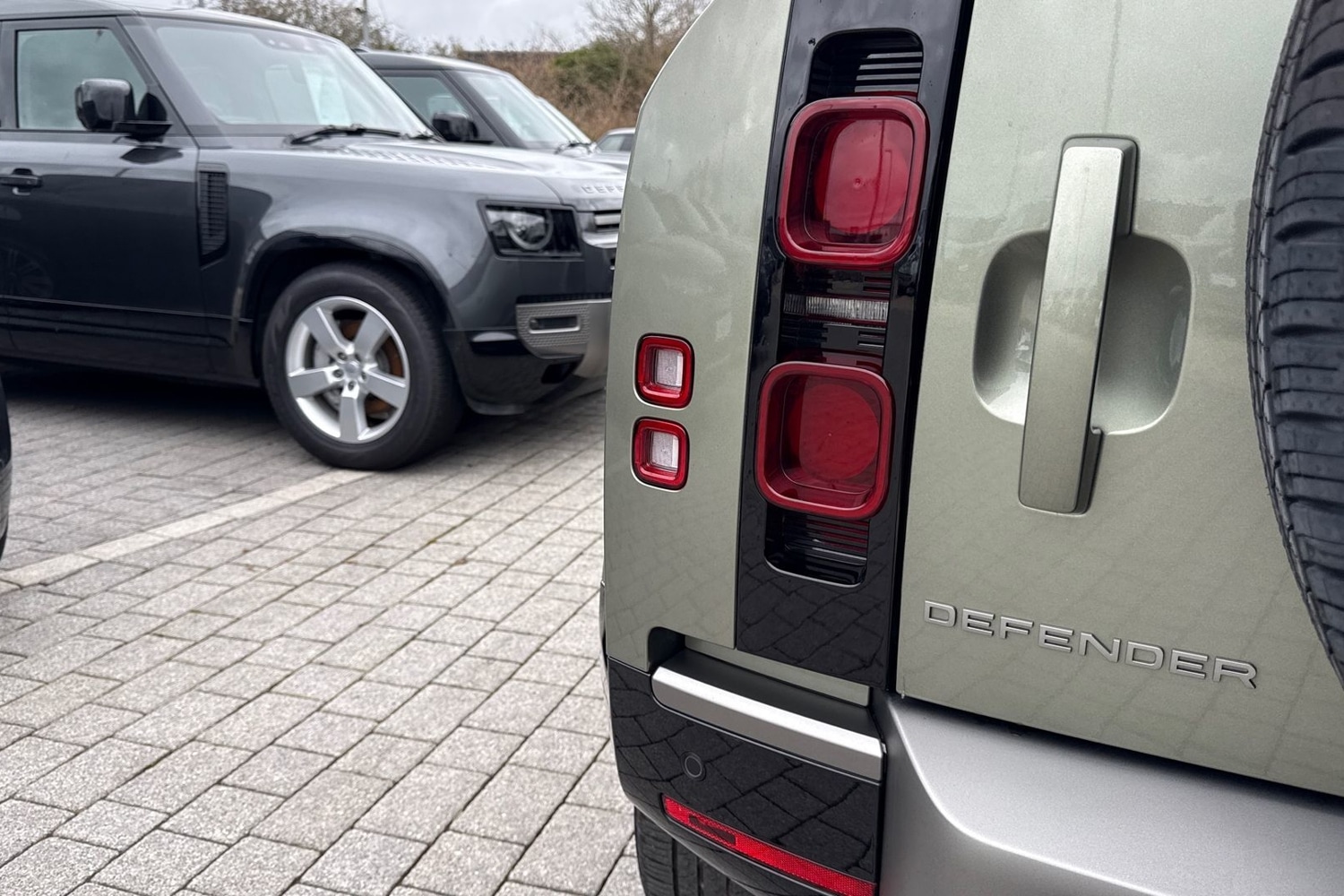 Used Land Rover Defender 110 2025 for sale - 77620524: Photo 27