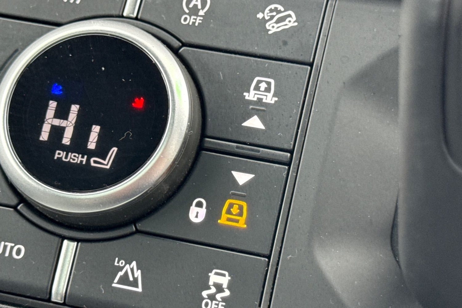 Used Land Rover Defender 110 2025 for sale - 77620524: Photo 40