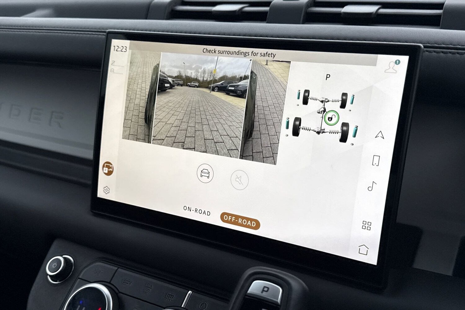 Used Land Rover Defender 110 2025 for sale - 77620524: Photo 42