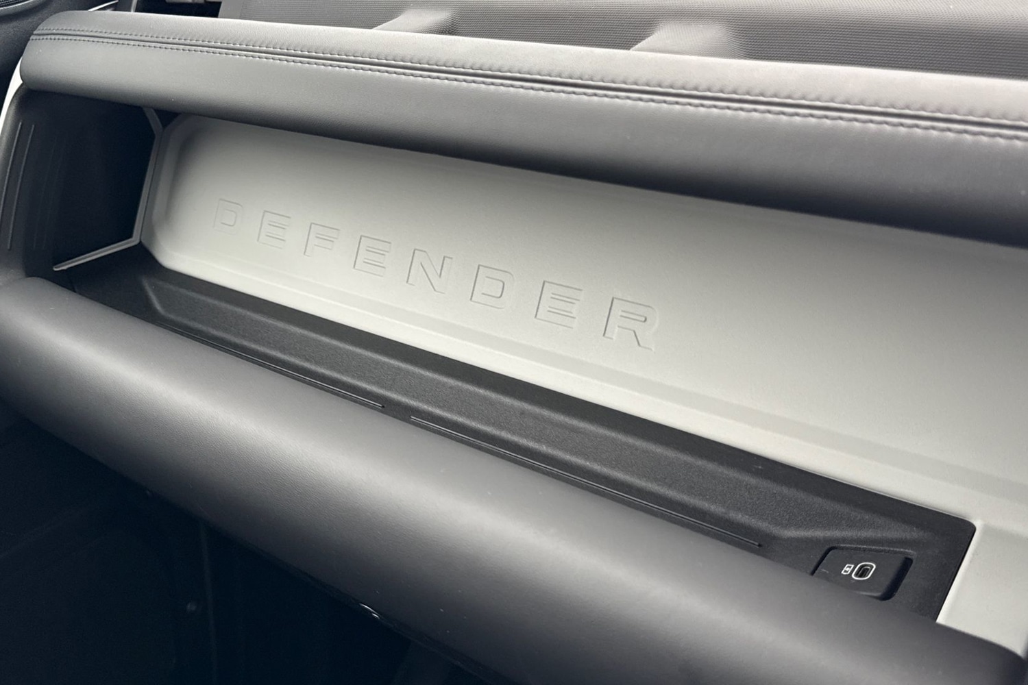 Used Land Rover Defender 110 2025 for sale - 77620524: Photo 50