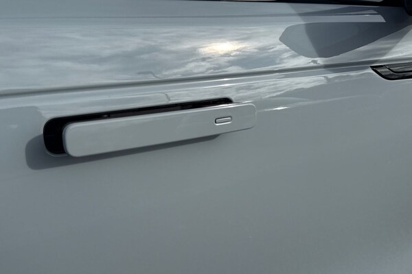 Used Land Rover Range Rover Velar 2025 for sale - 76330727: Photo 21