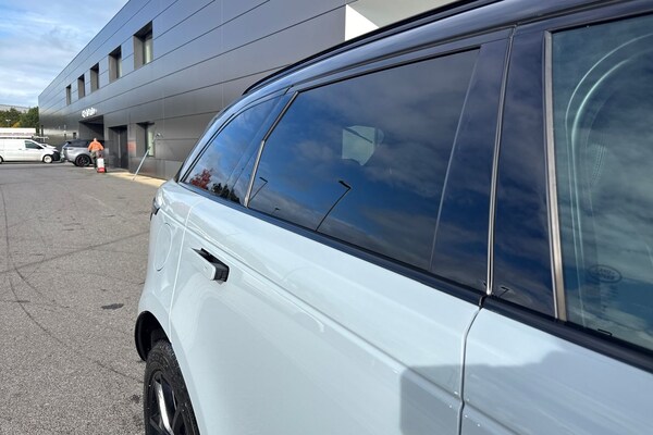 Used Land Rover Range Rover Velar 2025 for sale - 76330727: Photo 22