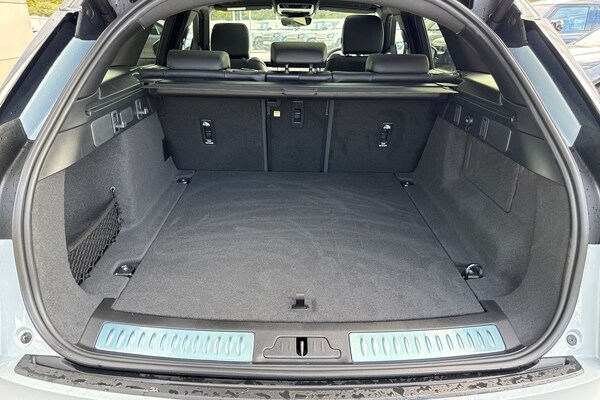 Used Land Rover Range Rover Velar 2025 for sale - 76330727: Photo 24