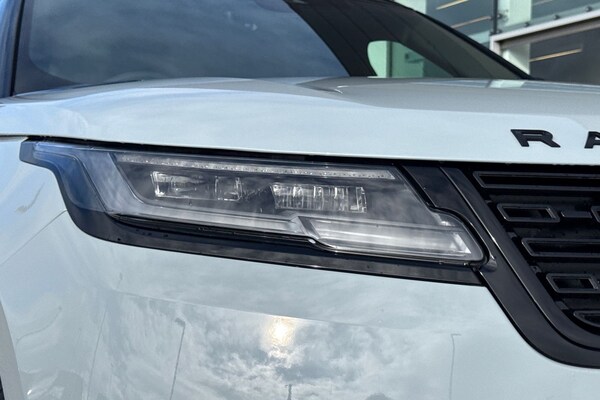 Used Land Rover Range Rover Velar 2025 for sale - 76330727: Photo 28