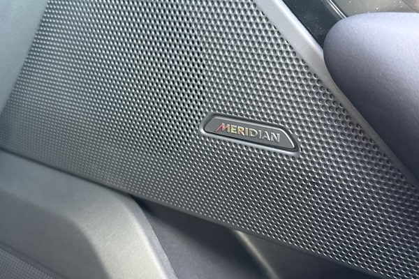 Used Land Rover Range Rover Velar 2025 for sale - 76330727: Photo 33