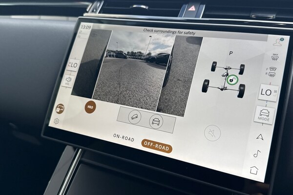 Used Land Rover Range Rover Velar 2025 for sale - 76330727: Photo 43