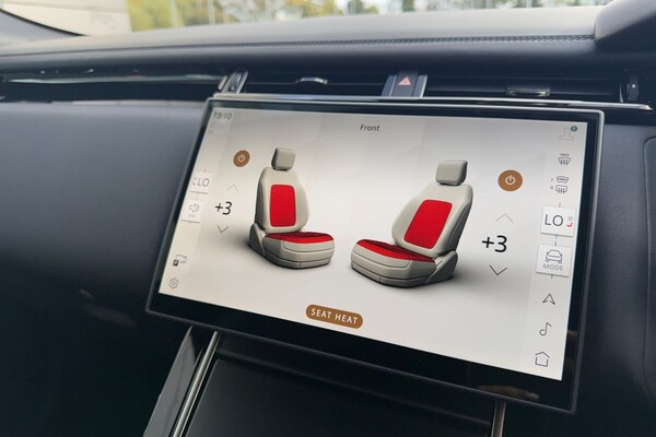Used Land Rover Range Rover Velar 2025 for sale - 76330727: Photo 45