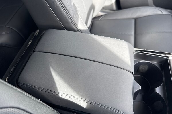 Used Land Rover Range Rover Velar 2025 for sale - 76330727: Photo 49