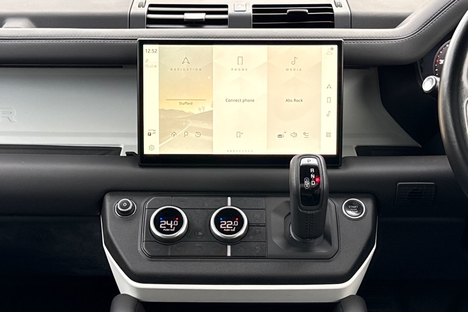 Used Land Rover Defender 2022 for sale - 76876021: Photo 14