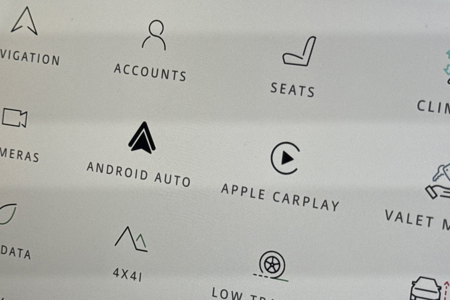 Used Land Rover Defender 2022 for sale - 76876021: Photo 34